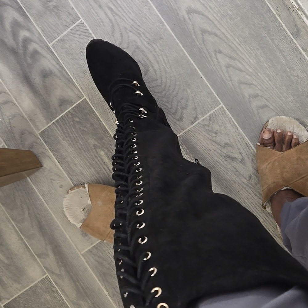 Black knee boots size 11 - Picture 7 of 7